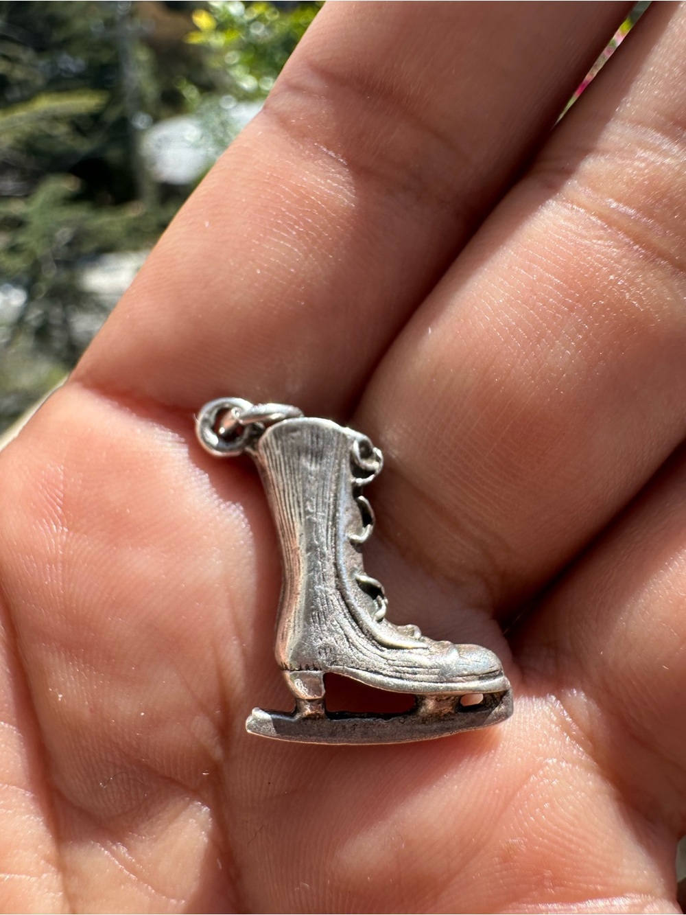 925 Sterling Silver Ice Skate Charm Pendant - Silver - Picture 2 of 5